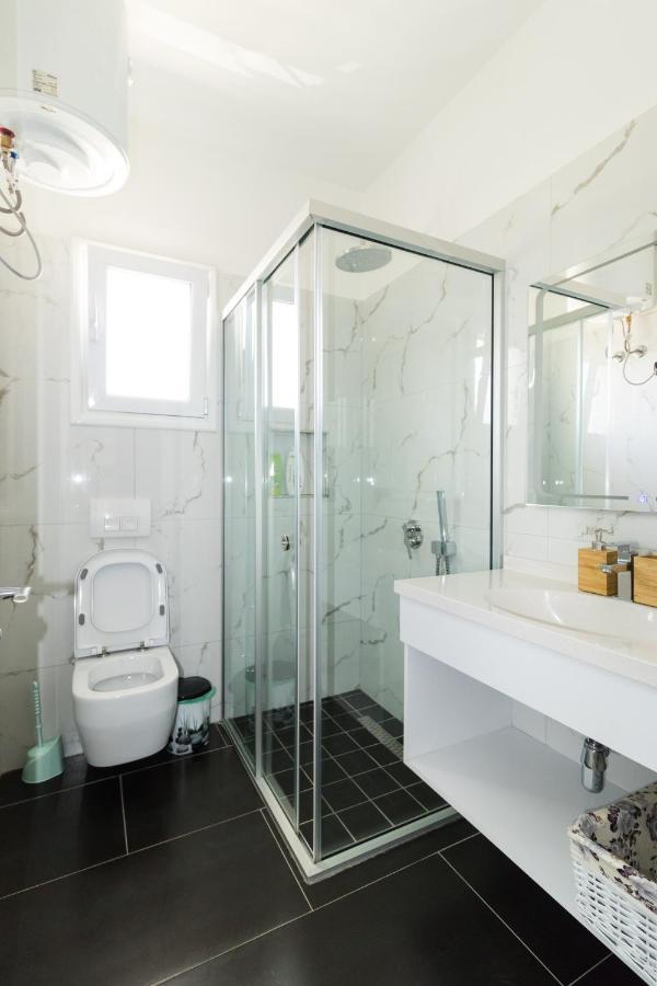 Nikaj Premium Apart-Hotel Vlorë Extérieur photo