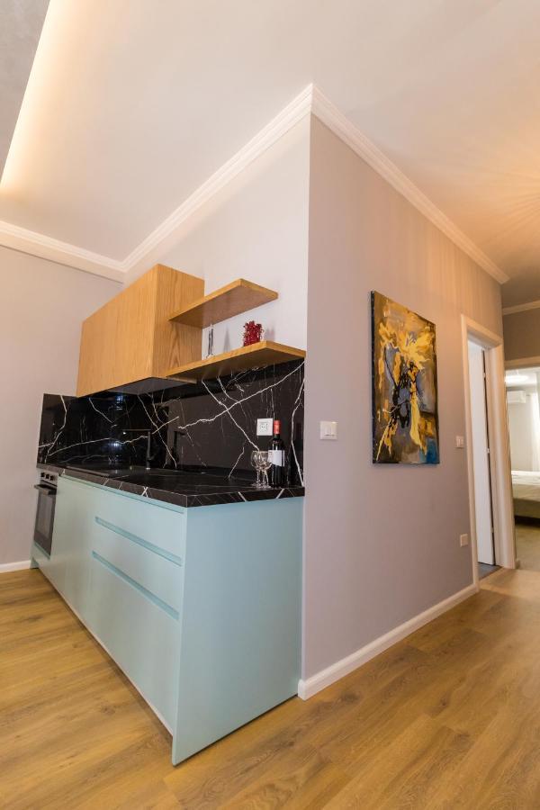 Nikaj Premium Apart-Hotel Vlorë Extérieur photo