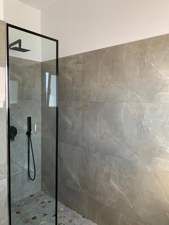 Nikaj Premium Apart-Hotel Vlorë Extérieur photo